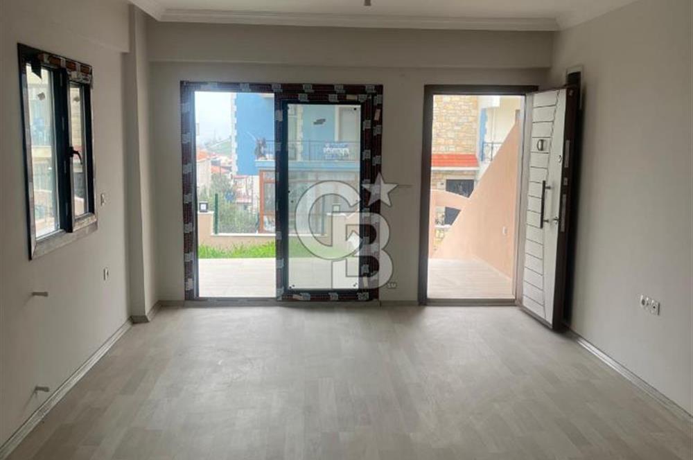 izmir Eskifoça Kazımdirik'de Yılın son fırsatı Köşe Dubleks Villa