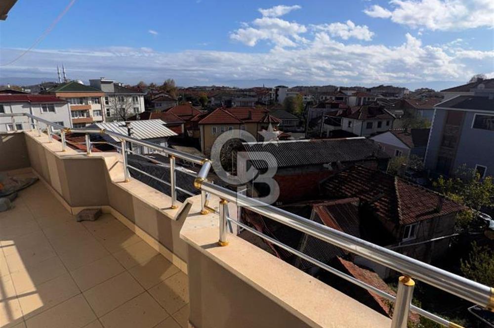 Kuzey Terminali Yol Üstü 145m2 4+1 Daire