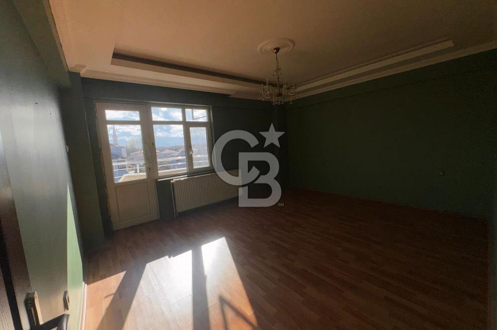 Kuzey Terminali Yol Üstü 145m2 4+1 Daire