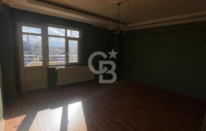 Kuzey Terminali Yol Üstü 145m2 4+1 Daire