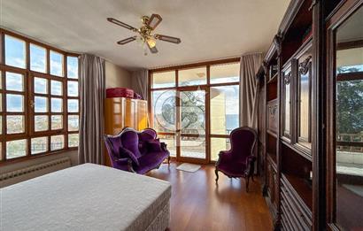 Önü Kapanmaz Deniz Manzaralı Köşe Parsel Satılık Müstakil Villa