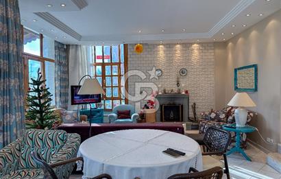 Önü Kapanmaz Deniz Manzaralı Köşe Parsel Satılık Müstakil Villa