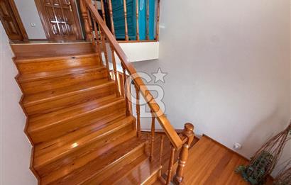 Önü Kapanmaz Deniz Manzaralı Köşe Parsel Satılık Müstakil Villa