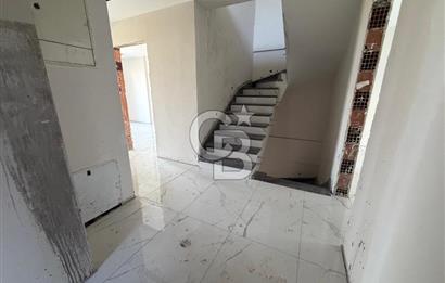 Menemen Göktepe'de 6+1 Özel Havuzlu Villa Güvenlikli Site Ramsa Adım Göktepe