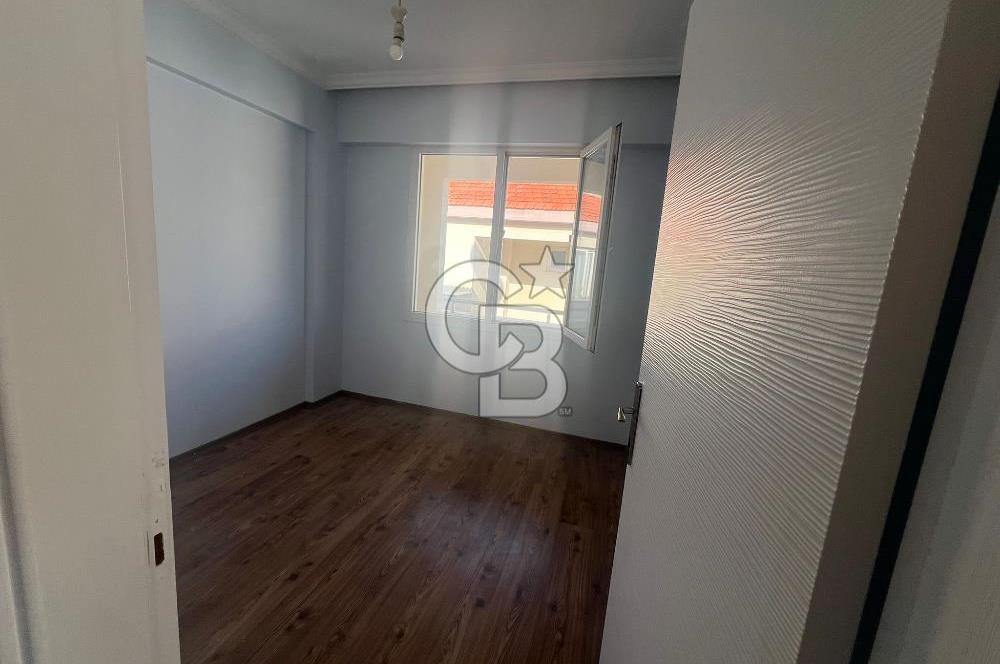 Yenifoça Mustafa Kemal Atatürk Mah. Kiralık 2+1 Daire