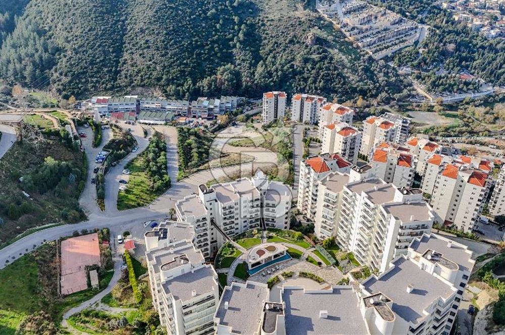 Narlıdere Mavisu Evleri Deniz Manzaralı Satılık 3+1 Daire