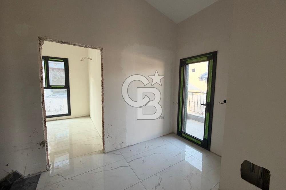 Menemen Göktepe'de 6+1 Özel Havuzlu Villa Güvenlikli Site Ramsa Adım Göktepe