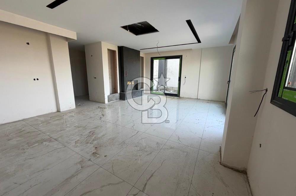 Menemen Göktepe'de 6+1 Özel Havuzlu Villa Güvenlikli Site Ramsa Adım Göktepe