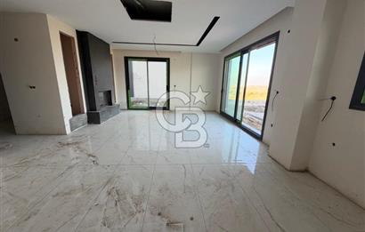 Menemen Göktepe'de 6+1 Özel Havuzlu Villa Güvenlikli Site Ramsa Adım Göktepe