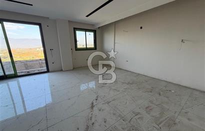 Menemen Göktepe'de 6+1 Özel Havuzlu Villa Güvenlikli Site Ramsa Adım Göktepe