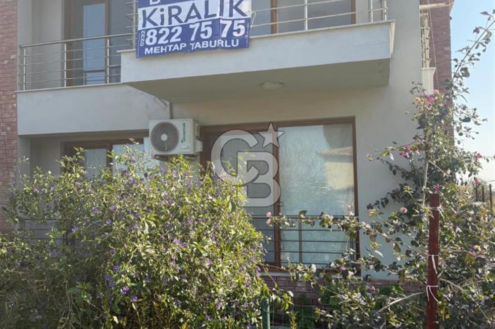Foça Bağarası Hacıveli Mahallesinde Kiralık 2+1 Daire