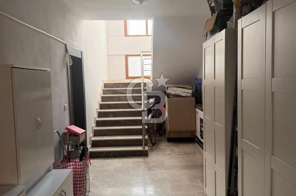 Foça Bağarası Hacıveli Mahallesinde Kiralık 2+1 Daire