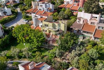 URLA BİNKONUTLAR PINARKENT SİTESİNDE SATILIK 4+1 BOŞ VİLLA - 1 - 323666