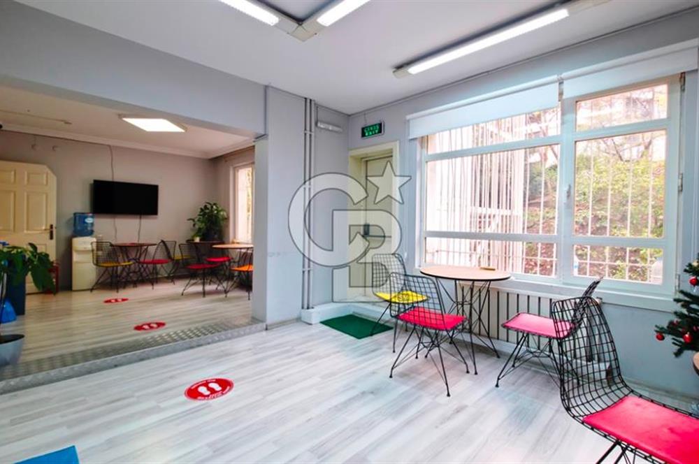 BARBAROS BULVARI CONRAD KARŞISI(RUHSATA UYGUN) 350m2 TAM KAT