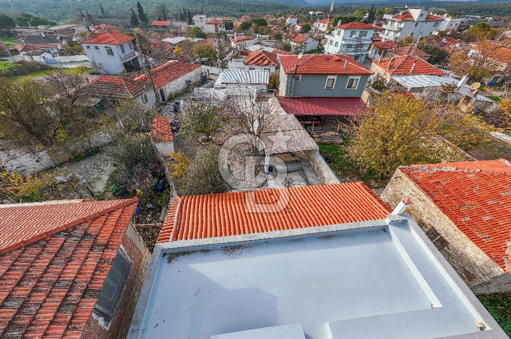 Ayvalık Mutlu Mahallesi 434 m² Arsada Yeni Tek Kat Müstakil Ev