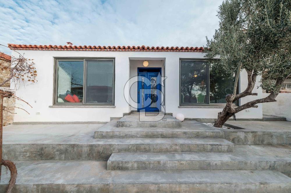 Ayvalık Mutlu Mahallesi 434 m² Arsada Yeni Tek Kat Müstakil Ev