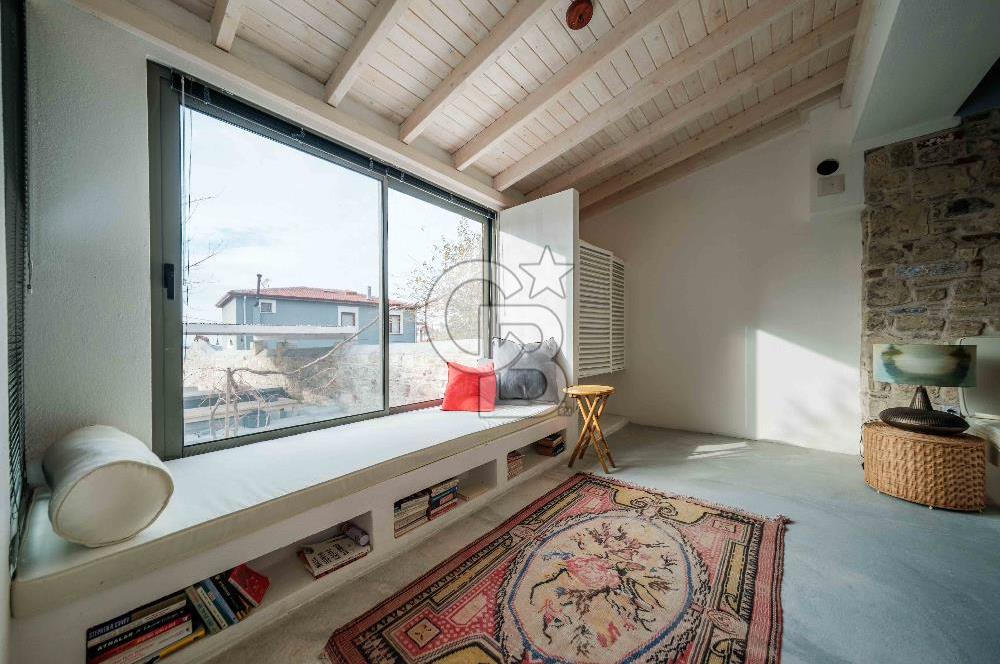 Ayvalık Mutlu Mahallesi 434 m² Arsada Yeni Tek Kat Müstakil Ev