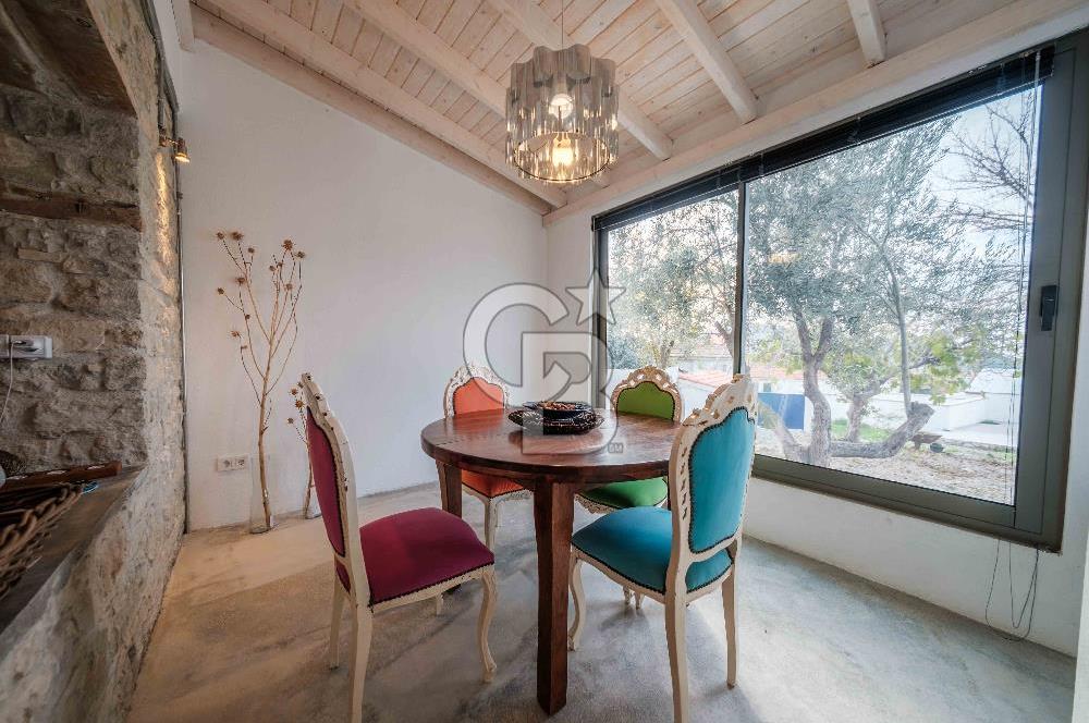 Ayvalık Mutlu Mahallesi 434 m² Arsada Yeni Tek Kat Müstakil Ev