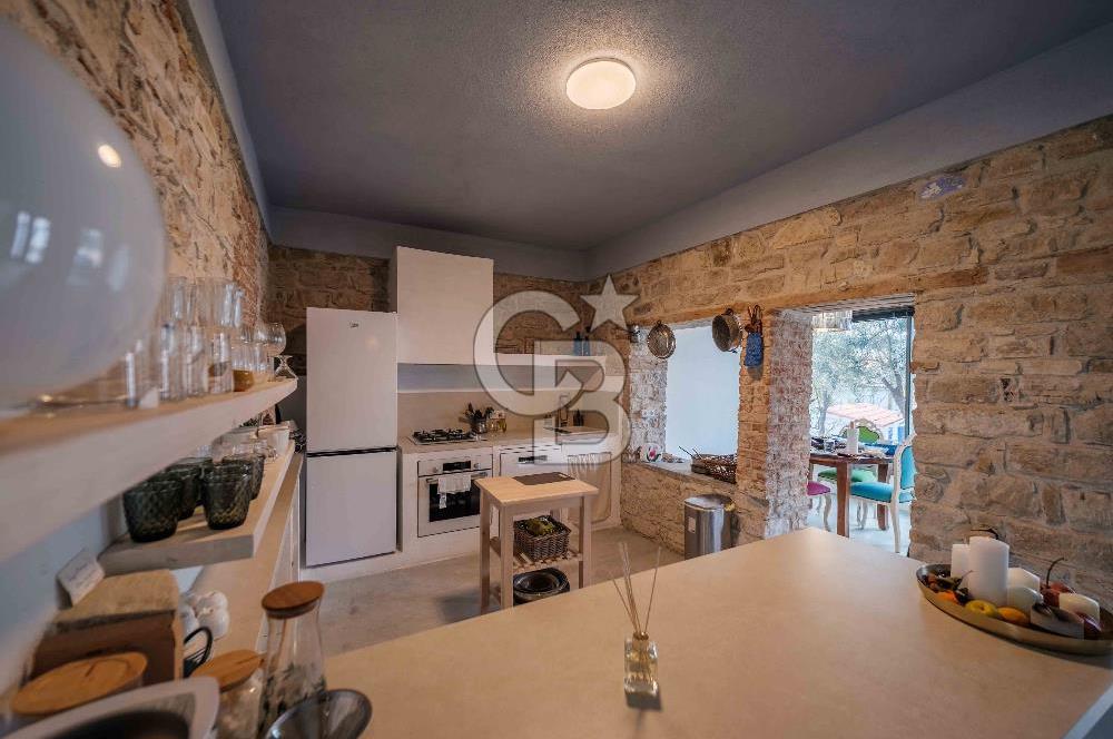 Ayvalık Mutlu Mahallesi 434 m² Arsada Yeni Tek Kat Müstakil Ev