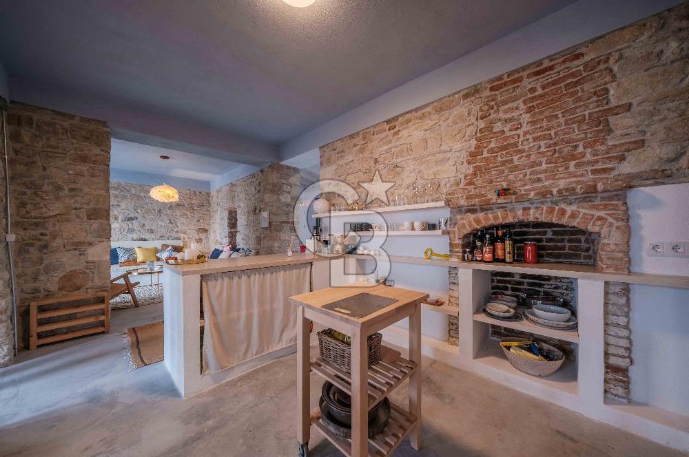 Ayvalık Mutlu Mahallesi 434 m² Arsada Yeni Tek Kat Müstakil Ev