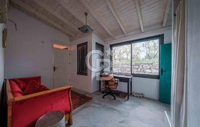 Ayvalık Mutlu Mahallesi 434 m² Arsada Yeni Tek Kat Müstakil Ev