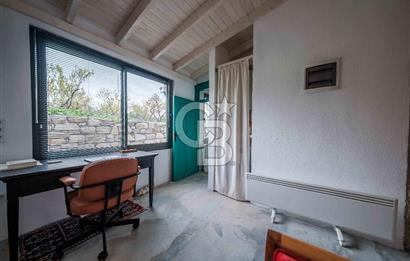 Ayvalık Mutlu Mahallesi 434 m² Arsada Yeni Tek Kat Müstakil Ev