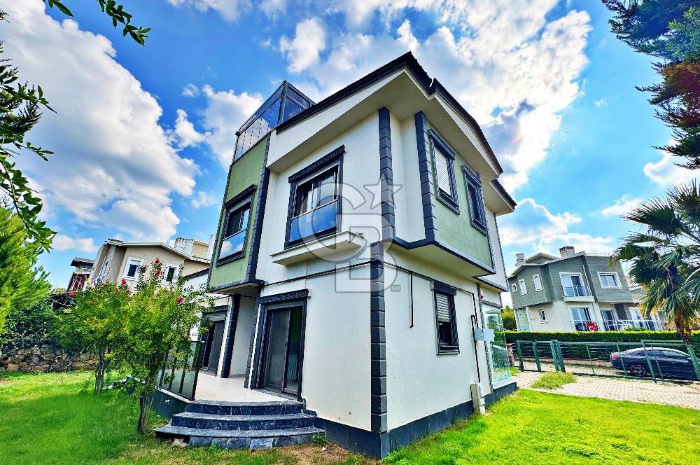 GÜZELBAHÇE EGE KOOP KONAKLARI'NDA SATILIK TAM MÜSTAKİL 6+1 VİLLA