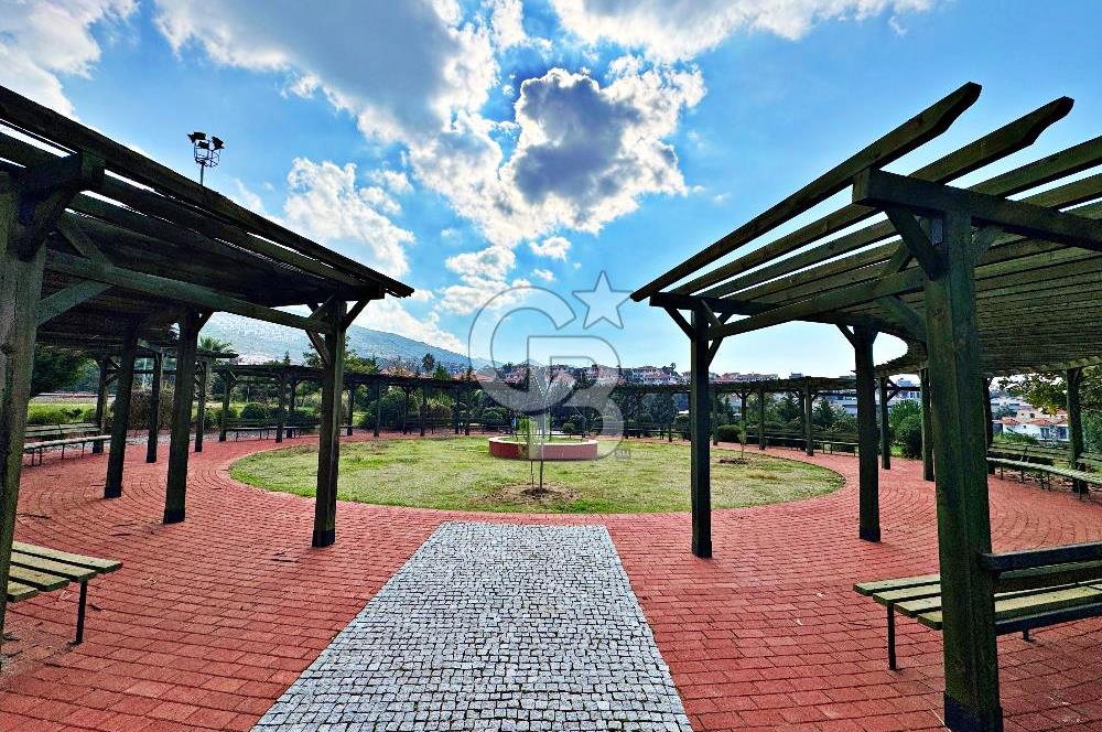 GÜZELBAHÇE EGE KOOP KONAKLARI'NDA SATILIK TAM MÜSTAKİL 6+1 VİLLA