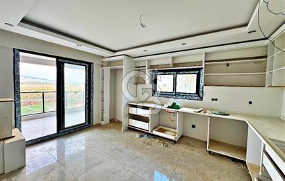 TORBALI MURATBEY'DE HAVUZLU SİTEDE SATILIK 3+1 DAİRE