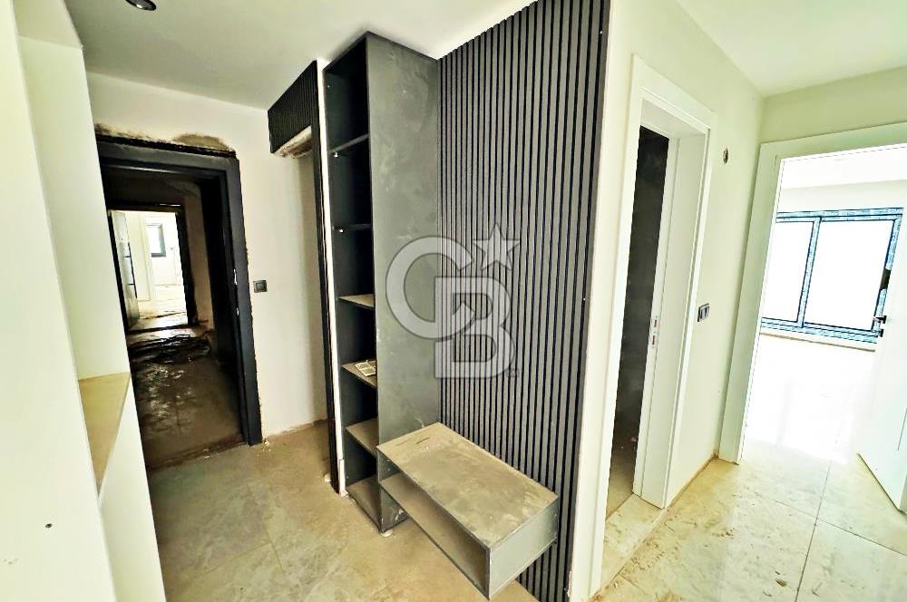 TORBALI MURATBEY'DE HAVUZLU SİTEDE SATILIK 3+1 DAİRE