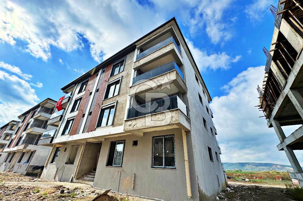 TORBALI MURATBEY'DE HAVUZLU SİTEDE SATILIK 3+1 DAİRE