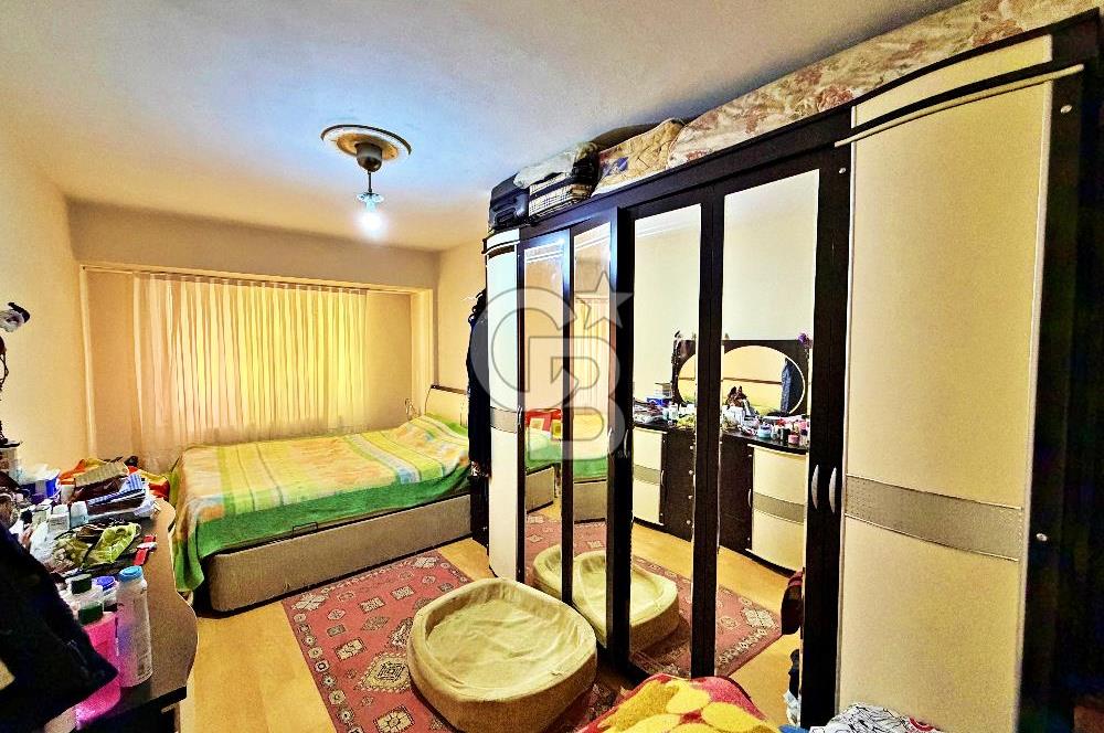 KARABAĞLAR BASINSİTESİ'NDE SATILIK 3+1 OTOPARKLI BAHÇELİ DAİRE