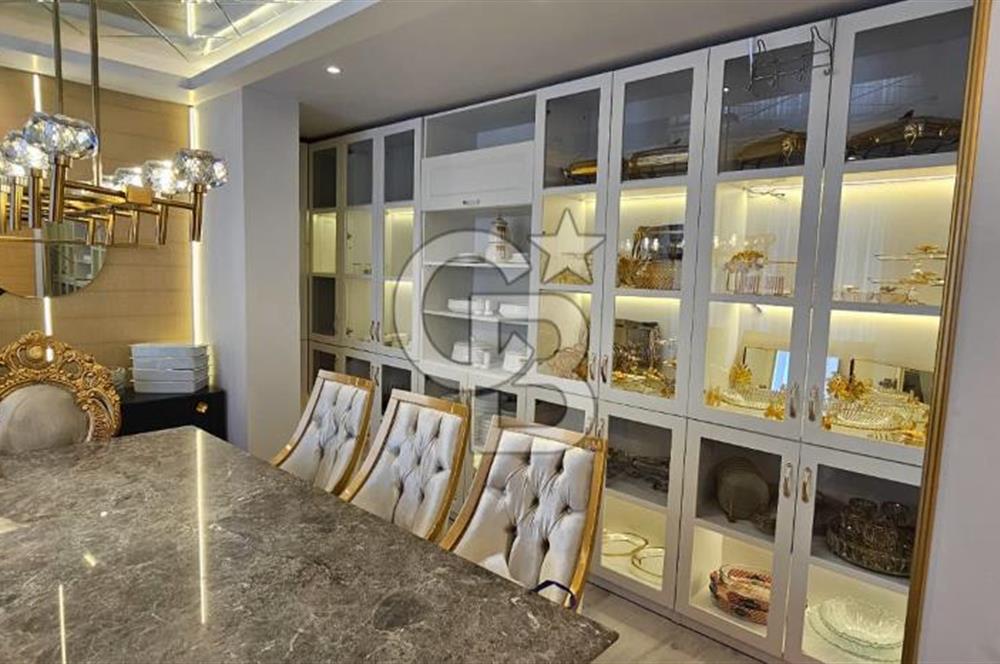 BEYLİKDÜZÜ ADNANKAHVECİ MAH.MODERN MİMARİLİ SATILIK EŞYALI DAİRE