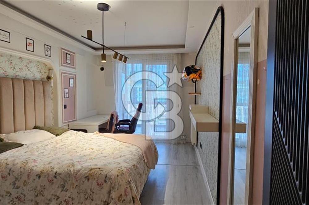 BEYLİKDÜZÜ ADNANKAHVECİ MAH.MODERN MİMARİLİ SATILIK EŞYALI DAİRE