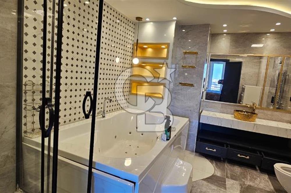 BEYLİKDÜZÜ ADNANKAHVECİ MAH.MODERN MİMARİLİ SATILIK EŞYALI DAİRE