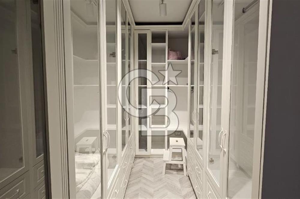 BEYLİKDÜZÜ ADNANKAHVECİ MAH.MODERN MİMARİLİ SATILIK EŞYALI DAİRE