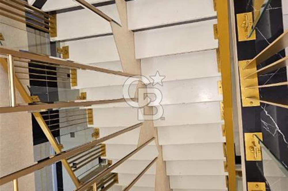 BEYLİKDÜZÜ ADNANKAHVECİ MAH.MODERN MİMARİLİ SATILIK EŞYALI DAİRE