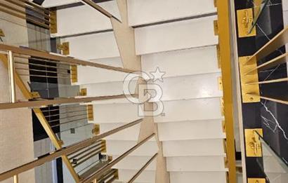 BEYLİKDÜZÜ ADNANKAHVECİ MAH.MODERN MİMARİLİ SATILIK EŞYALI DAİRE