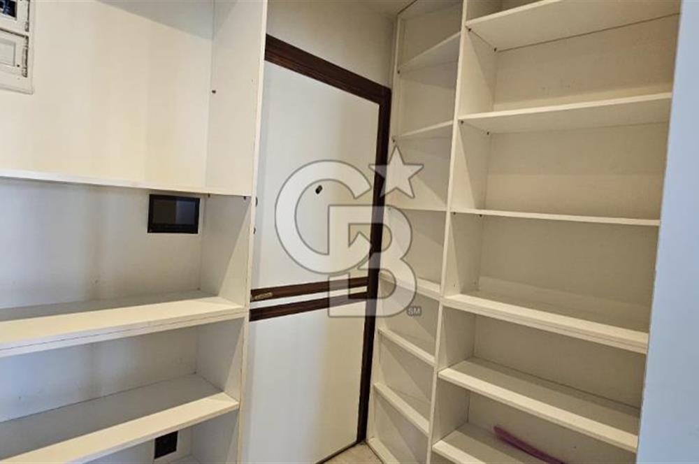 BEYLİKDÜZÜ ADNANKAHVECİ MAH.MODERN MİMARİLİ SATILIK EŞYALI DAİRE