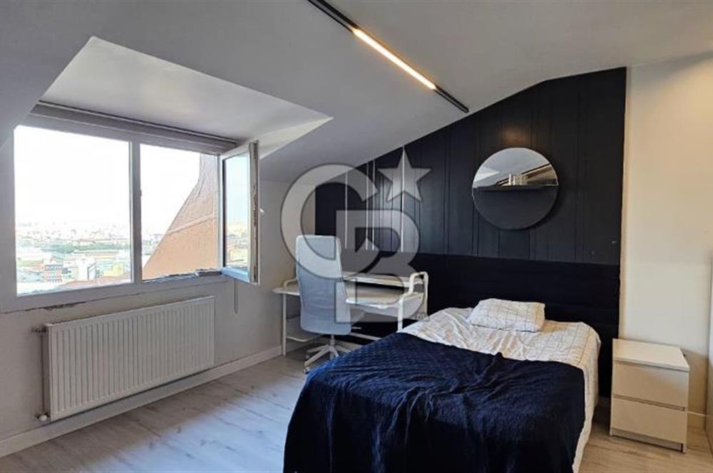 BEYLİKDÜZÜ ADNANKAHVECİ MAH.MODERN MİMARİLİ SATILIK EŞYALI DAİRE