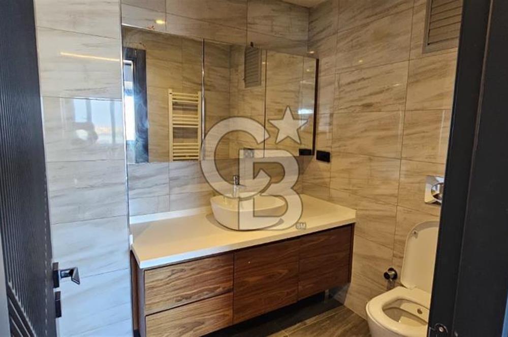 BEYLİKDÜZÜ ADNANKAHVECİ MAH.MODERN MİMARİLİ SATILIK EŞYALI DAİRE