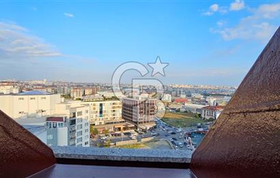 BEYLİKDÜZÜ ADNANKAHVECİ MAH.MODERN MİMARİLİ SATILIK EŞYALI DAİRE