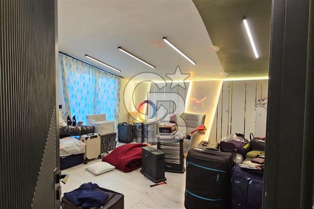 BEYLİKDÜZÜ ADNANKAHVECİ MAH.MODERN MİMARİLİ SATILIK EŞYALI DAİRE