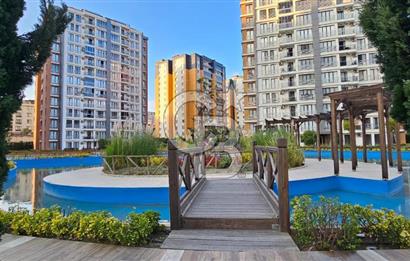 BEYLİKDÜZÜ ADNANKAHVECİ MAH.MODERN MİMARİLİ SATILIK EŞYALI DAİRE