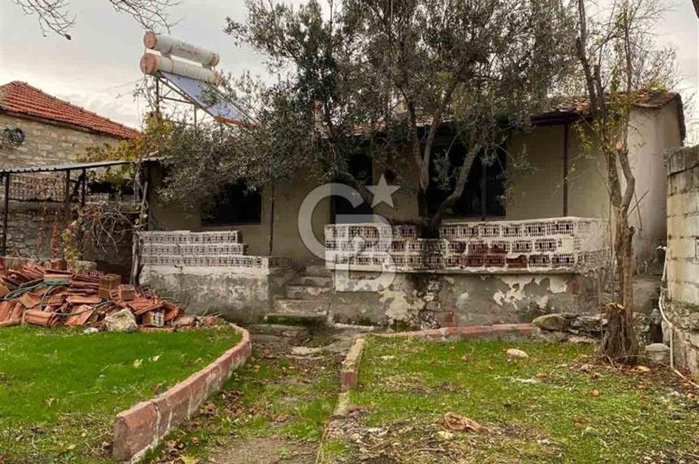 Ayvalık Mutlu Mahallesi 434 m² Arsada Yeni Tek Kat Müstakil Ev