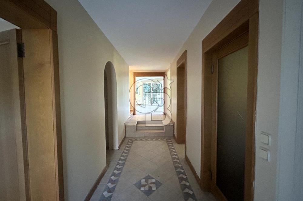 BADEMLİ YAMAÇLAR SİTESİNDE KİRALIK VİLLA