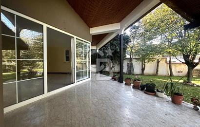 BADEMLİ YAMAÇLAR SİTESİNDE KİRALIK VİLLA