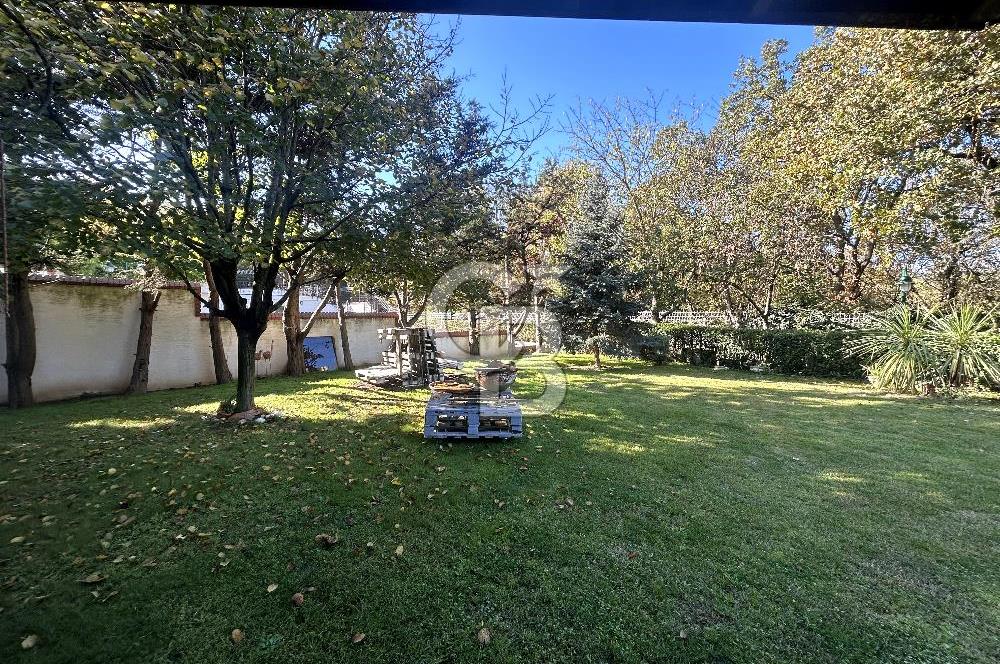 BADEMLİ YAMAÇLAR SİTESİNDE KİRALIK VİLLA