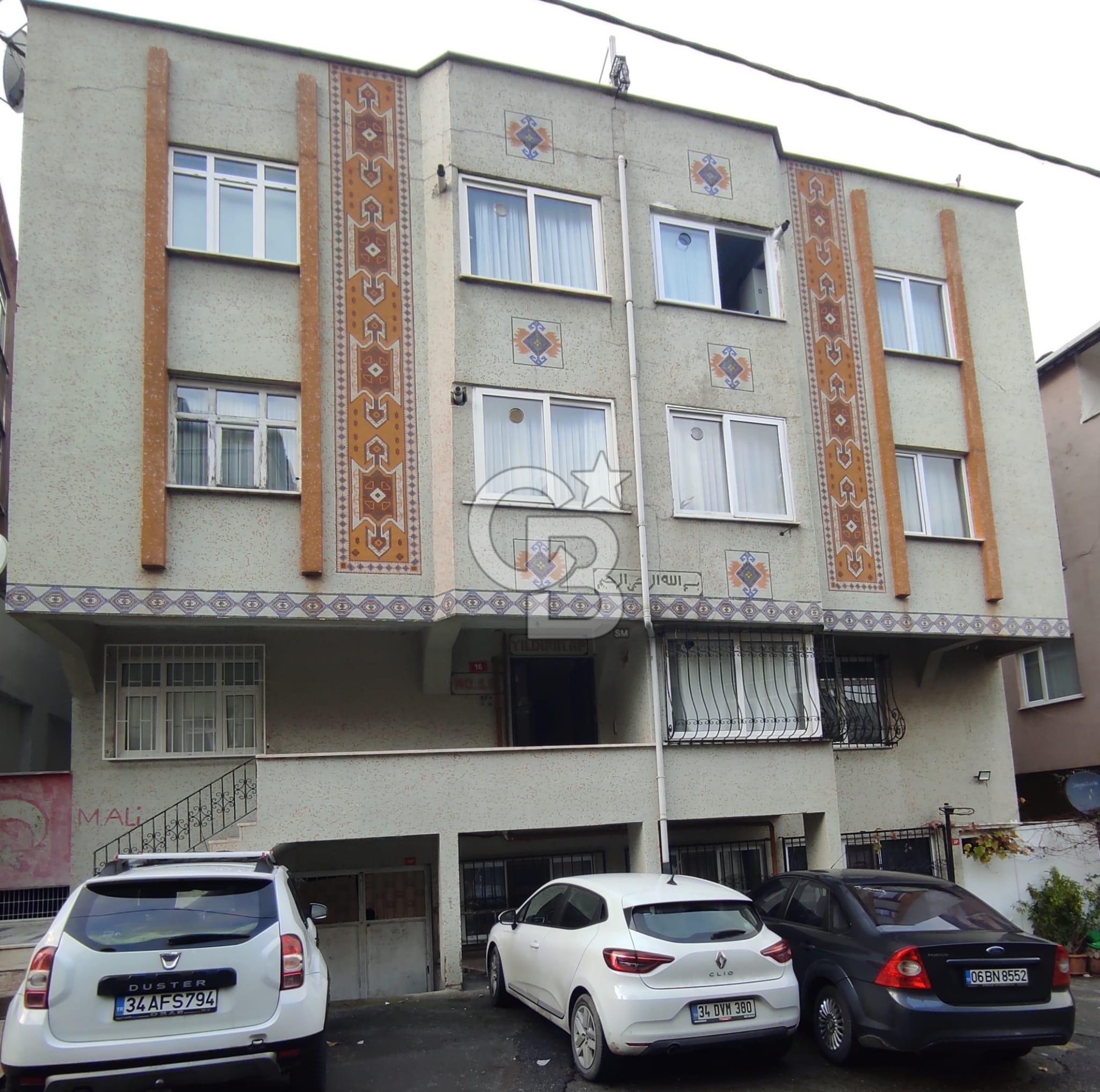 ATAŞEHİR BARBAROS MAHALLESİ 3+1 FERAH KULLANIŞLI EBEVEYN BANYOLU