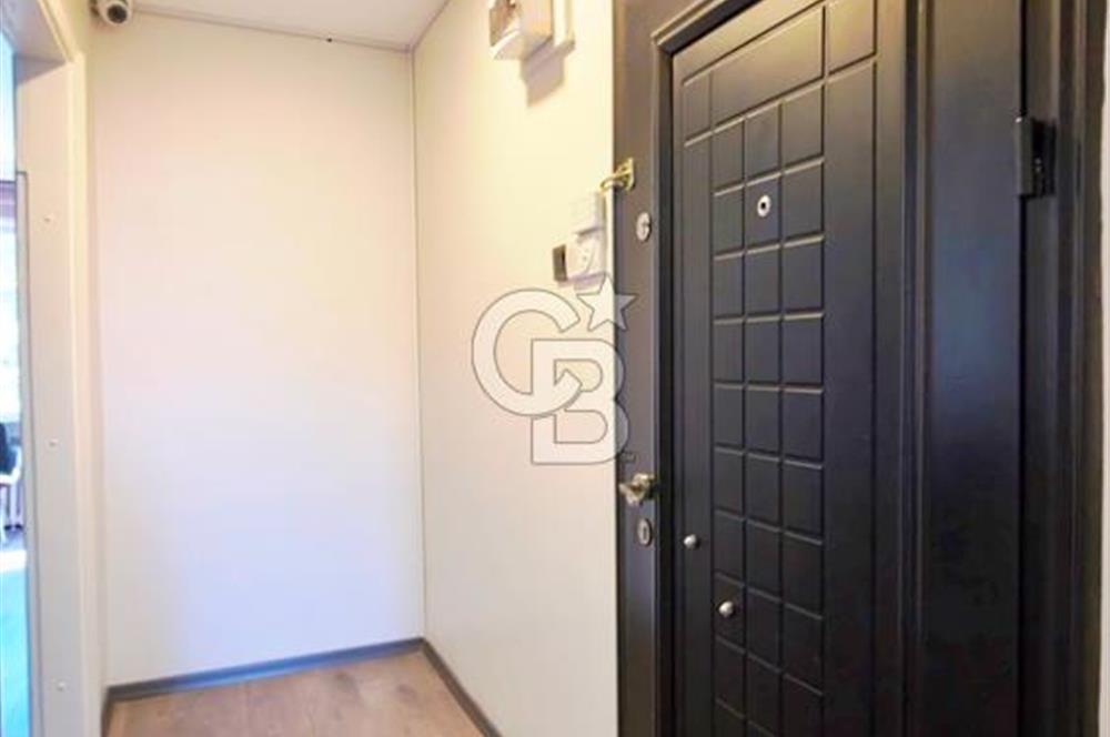 Millet Caddesi İşyerine Uygun Asansörlü 180m2 4+1 Daire&Ofis